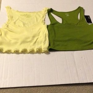 2 Tank Tops Yellow Size M. Green size S